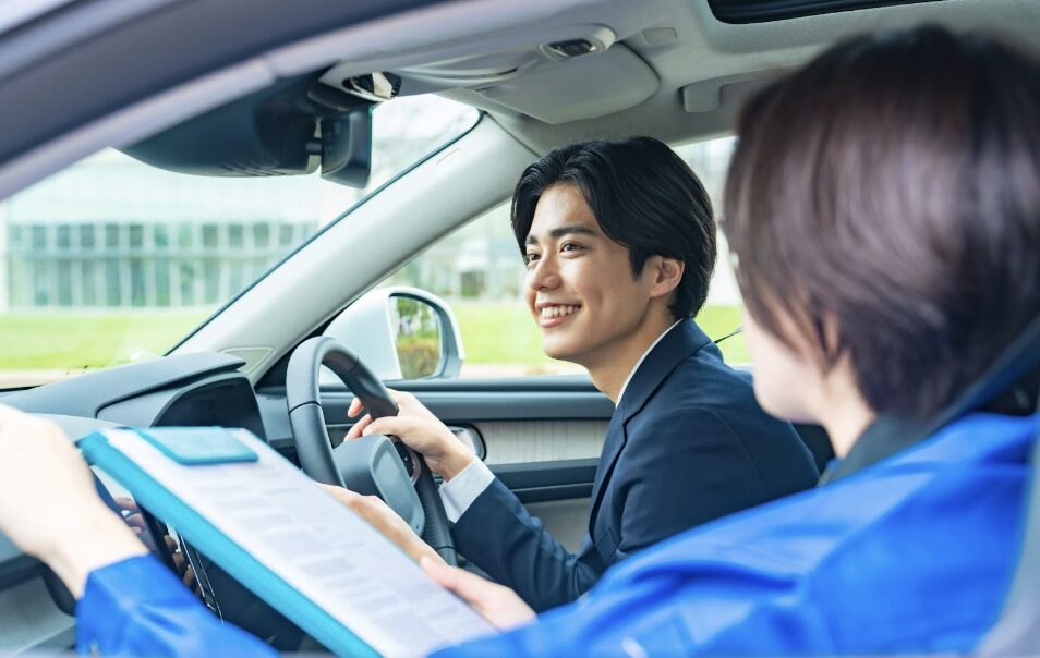 売れる営業の特徴！中古車営業に向いている人4選