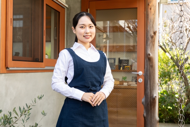 【接客業の強み】転職で活かせる4つのスキル